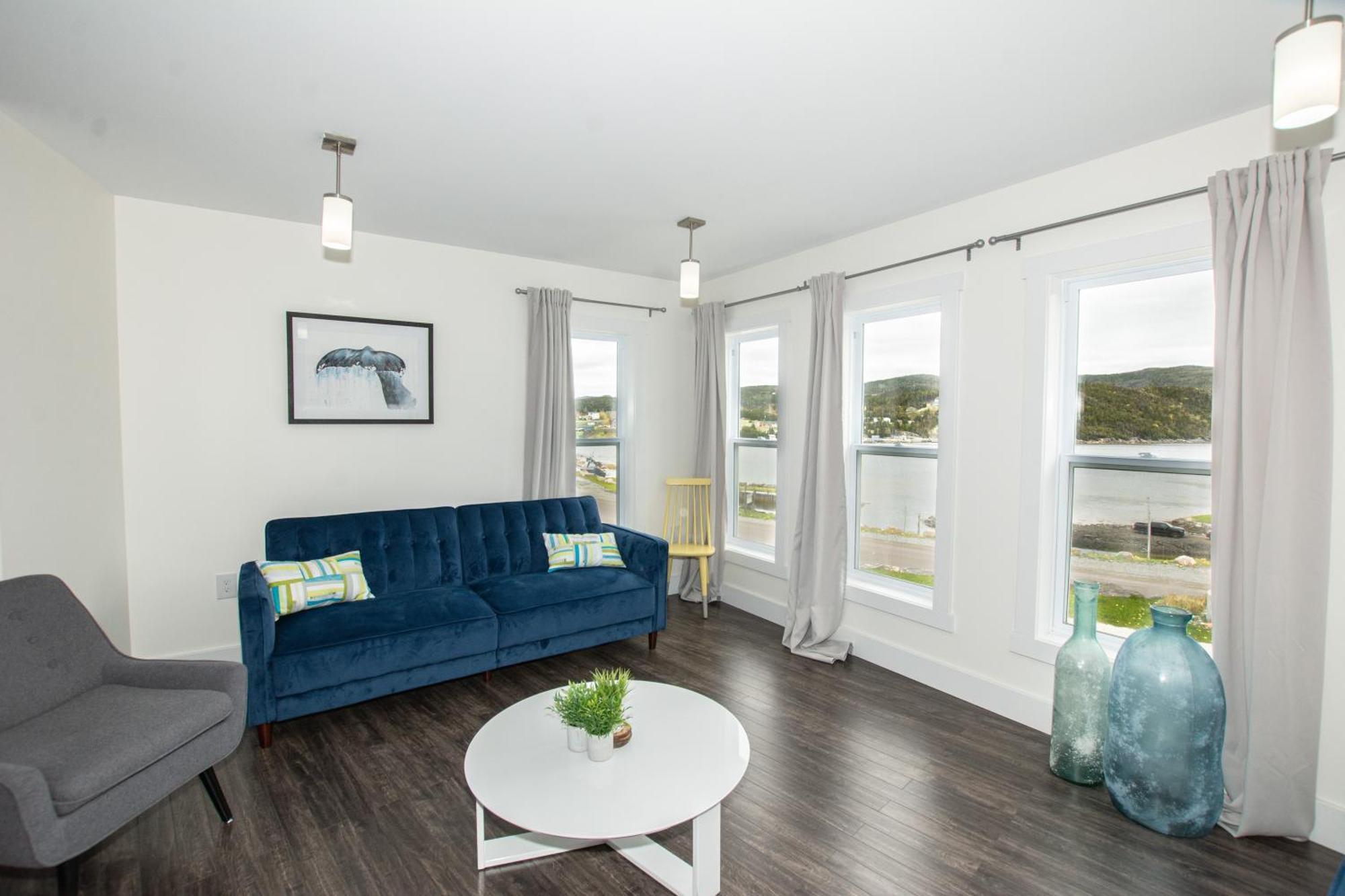 The Tides Inn Norris Point エクステリア 写真